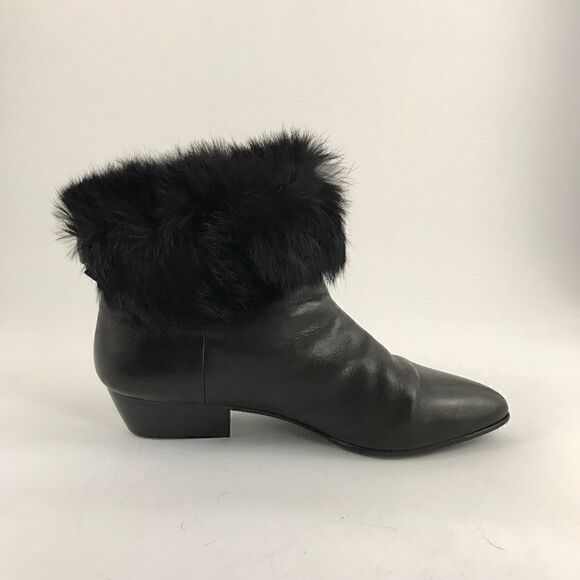 Fur-Lined Pointy Blk Leather Booties w/Bow at Back - Picture 6 of 8